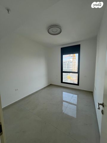 דירה, יהורם גאון 4, דרום חדש, פארק הים, בת ים