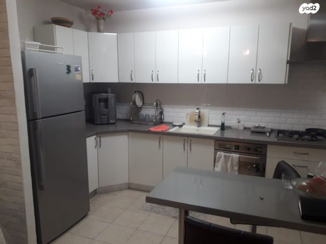 דירה, הרב זכריה מדאר 2, היובל, שרונה, רחובות