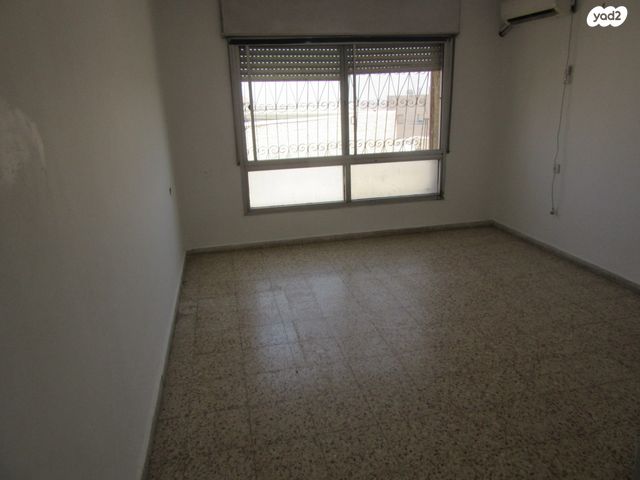 דירה, השישה עשר 39, פסגת זאב, ירושלים