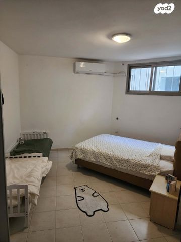 מרתף/ פרטר, חיים בן אפרים 9, קרית שמחה, ראשון לציון