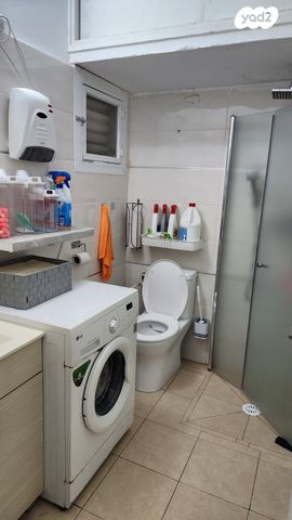 דירת גן, שדרות יגאל אלון 502, גיורא יוספטל, דימונה