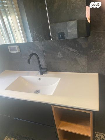 דירה, הל"ה 29, קטמון הישנה, ירושלים