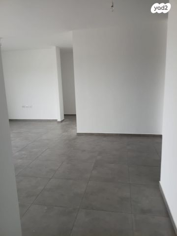 דירה, הרב שלום שבזי 229, פסגות אפק, ראש העין