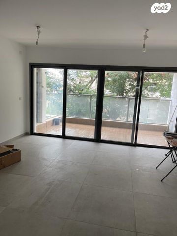 דירה, בן גוריון 11, מרכז, כפר סבא