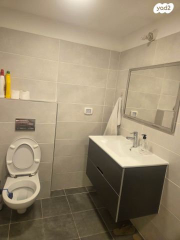 דירה, אריק איינשטיין 5, קרית רבין, חולון