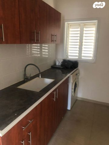 דירה, הרב אברהם הלל 14, משכנות, רמלה