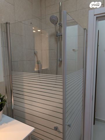 יחידת דיור, החלוץ 8, נווה התות, פרדס חנה כרכור