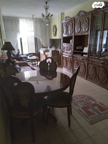 דירה, השיקמה 48, דרום מערב ותיק, בת ים