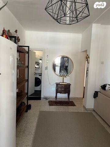 דירה, דרך השלום 18, ביצרון ורמת ישראל, תל אביב יפו