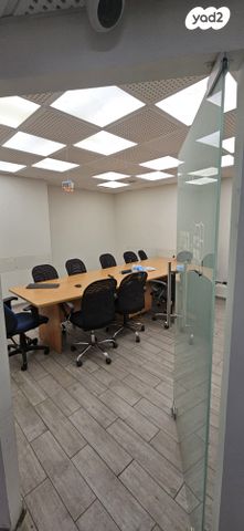 משרדים, הרב כהנמן 72, מרכז העיר, בני ברק