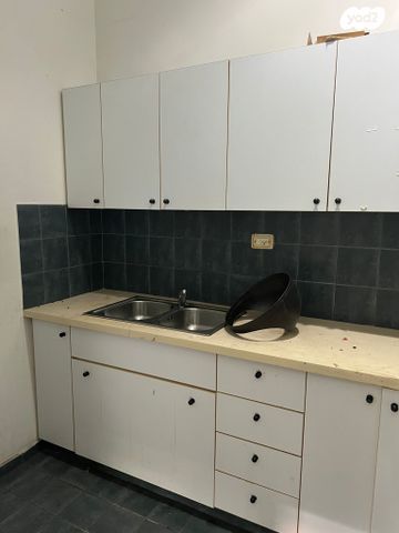 חנויות/ שטח מסחרי, אשתורי הפרחי 9, הצפון הישן - צפון, תל אביב יפו