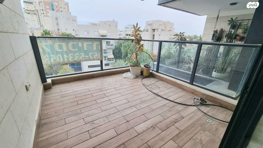 אברהם שלונסקי 