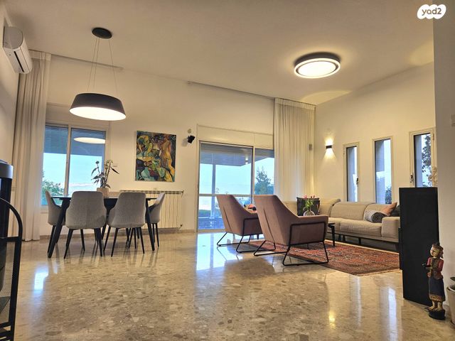 בית פרטי/ קוטג', כפר ורדים