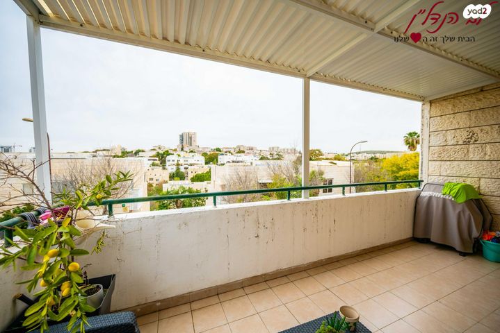 דירה, אלמוגן, הנחלים, מודיעין מכבים רעות