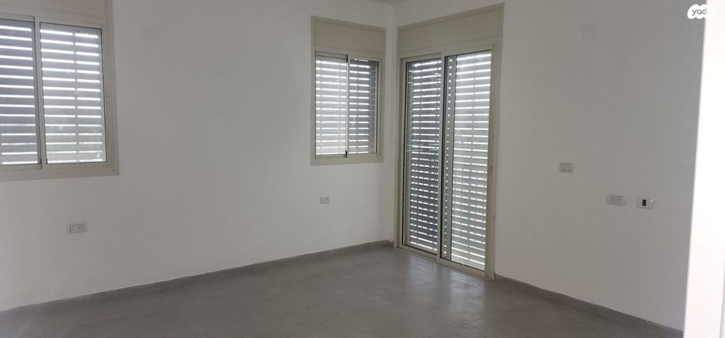 בית פרטי/ קוטג', מושבה מרכז, זכרון יעקב