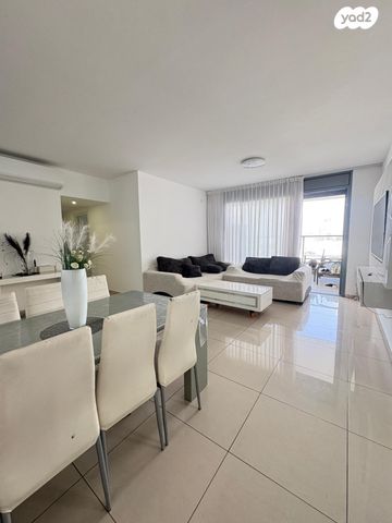 דירה, דני מס, המרכז האזרחי, רמלה