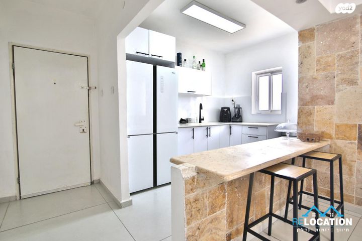 דירה, שדרות הנרייטה סולד, קרית ים ב', קרית ים