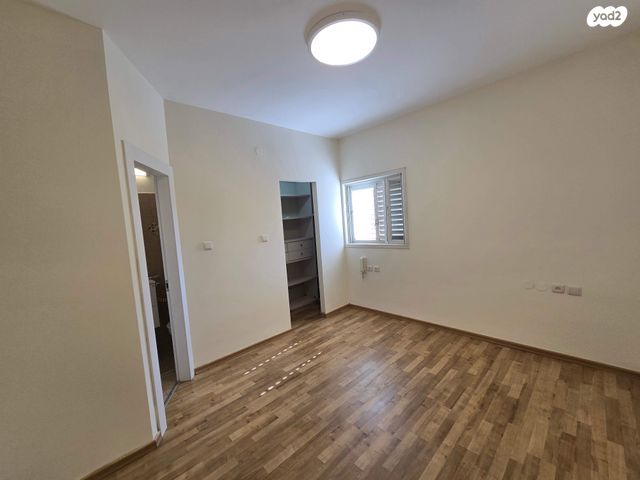 דירה, זלמן שניאור, מרכז, הרצליה