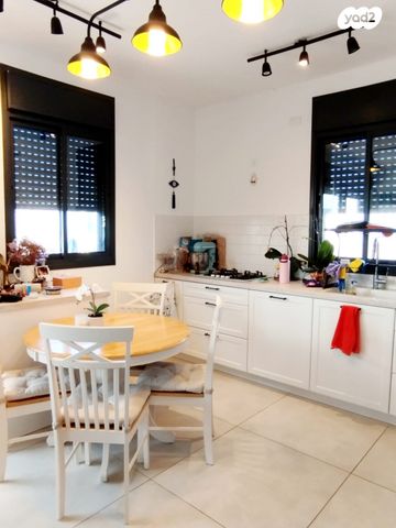 דירה, שכונת בן גוריון, מרכז העיר ג', רמת גן