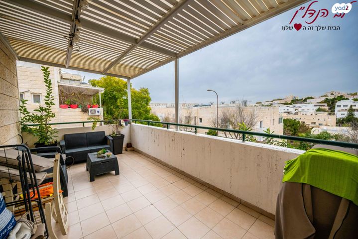 דירה, אלמוגן, הנחלים, מודיעין מכבים רעות