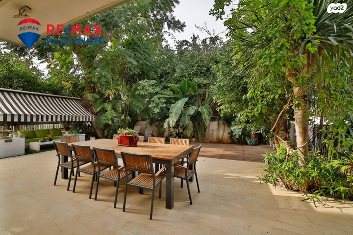 דו משפחתי, קרית קריניצי, רמת גן