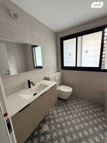 דירה, רחל 15, גבעת הרמבם, גבעתיים