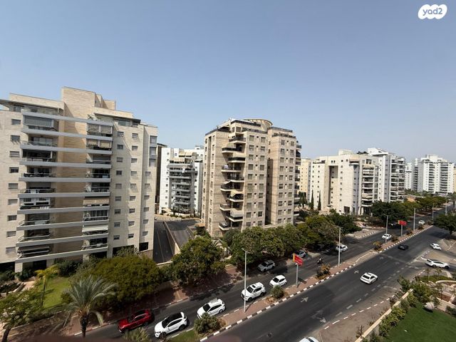 דירה, משה רינת 6, קרית רבין, חולון