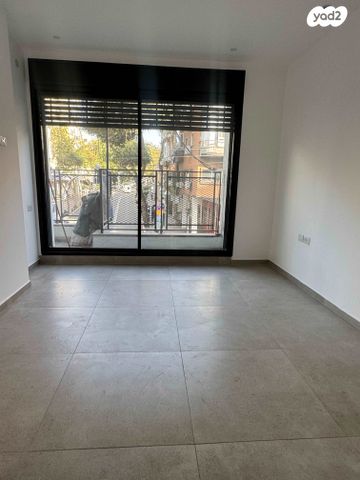 דירה, וייצמן, הל"ה, גבעתיים