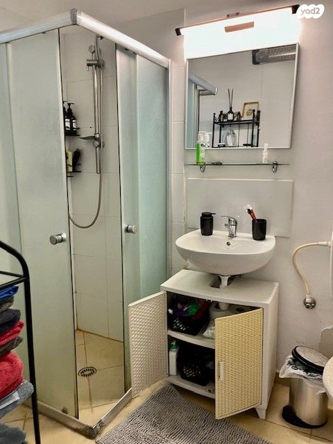 דירה, שטרן, קיראון, קרית אונו