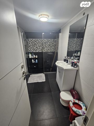 דירה, קרית אתא