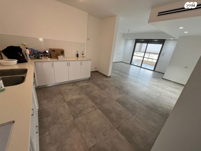 דירה, קרית מנחם, אופקים