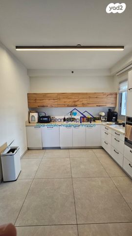 דירה, שדרות בן צבי, אגמים, נתניה