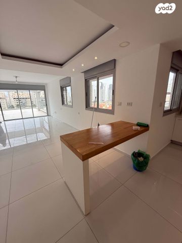 גג/ פנטהאוז, ברנע, אשקלון