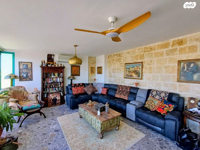 גג/ פנטהאוז