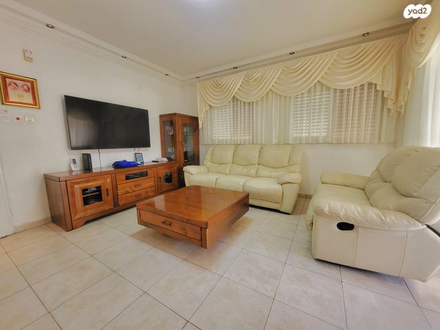 דירה, הרדוף, טירת כרמל