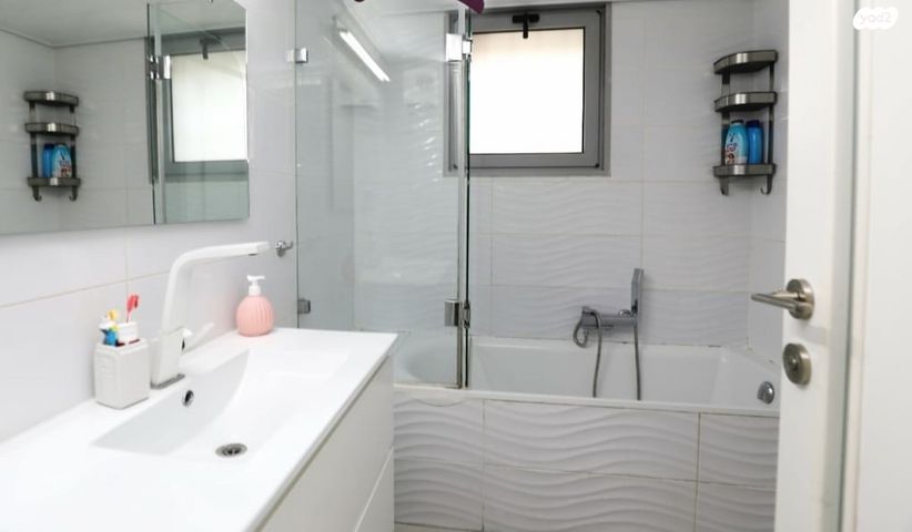 דירת גן, הגלבוע, לב הפארק, רעננה