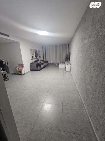 דירה, קרית אתא