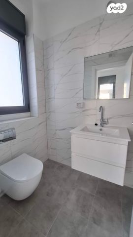 דירה, דניאל, ניצנה, בת ים