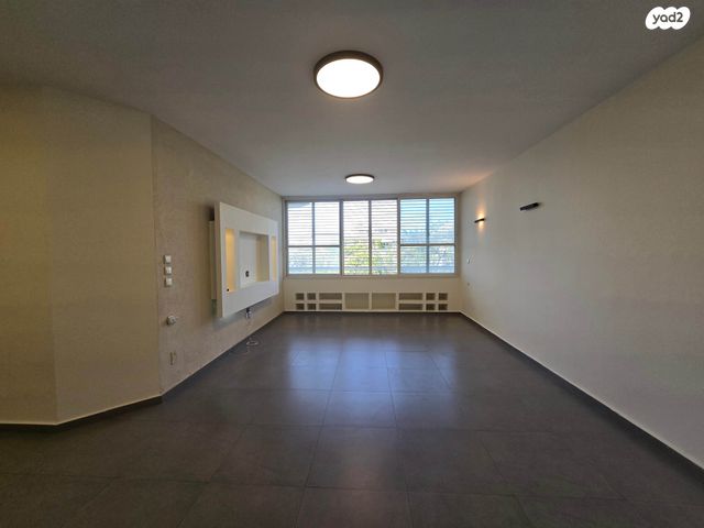 דירה, זלמן שניאור, מרכז, הרצליה