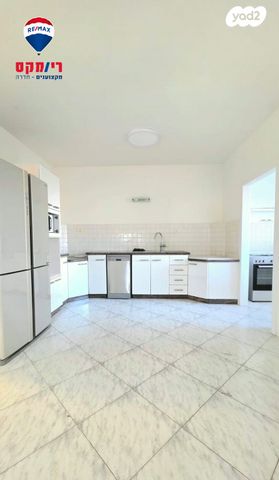 דירה, הרב בן איש חי, גבעת אולגה, חדרה