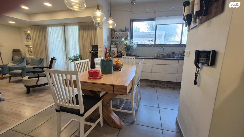 בית פרטי/ קוטג', אורנית