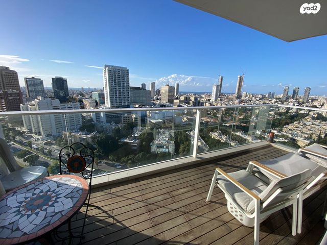 דירה, דרך מנחם בגין 144, מונטיפיורי, הרכבת, תל אביב יפו