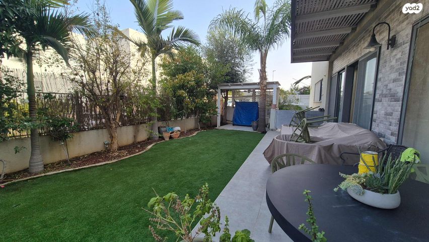 בית פרטי/ קוטג', אורנית