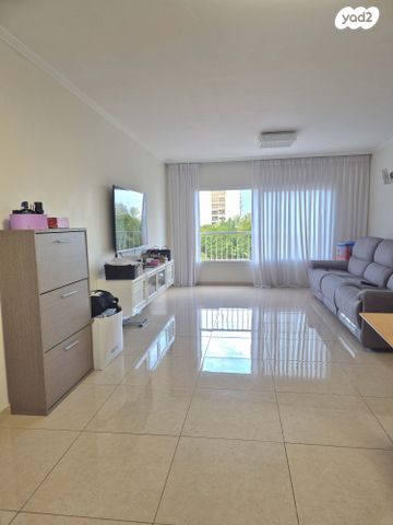 מבוא המלך עומרי 5