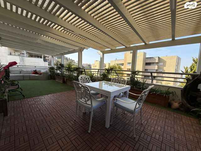 דירת גן, יקינטון 11, הר יונה, נצרת עילית / נוף הגליל