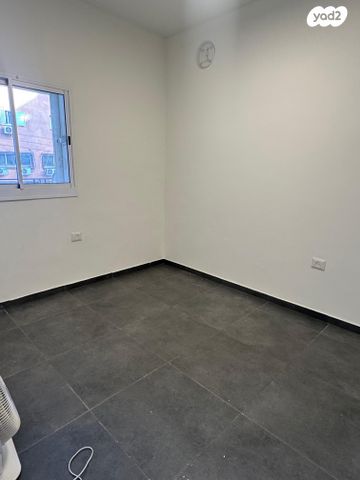 דירה, וייצמן, הל"ה, גבעתיים