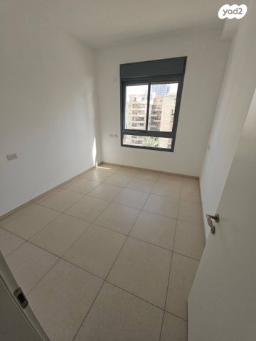 דירה, בני בנימין 51, נתניה