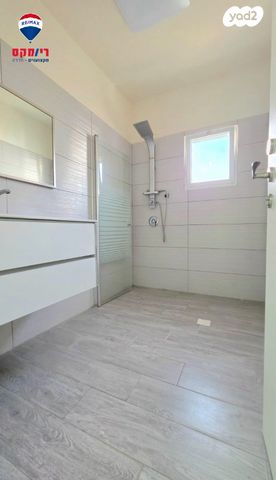 דירה, הרב בן איש חי, גבעת אולגה, חדרה