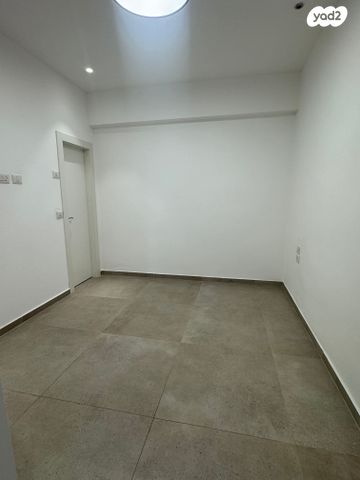 דירה, וייצמן, הל"ה, גבעתיים