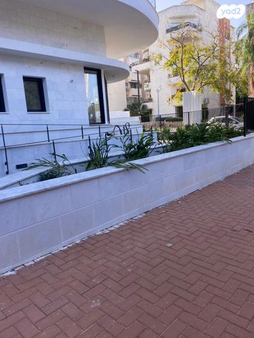 גג/ פנטהאוז, הרצליה